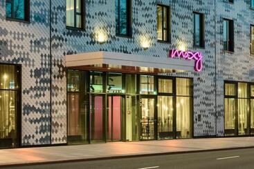 هتل Moxy Dresden Neustadt