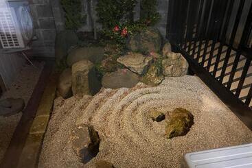 پانسیون 憩ikoi Guest House & Cafe Bar