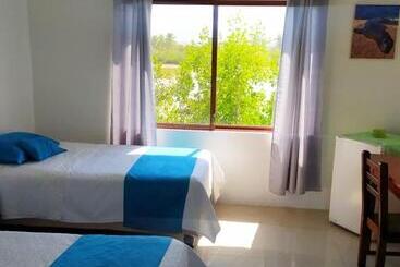 پانسیون Hostal Los Flamencos
