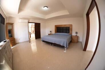 پانسیون Room In Guest Room   20 Suite For 2 People