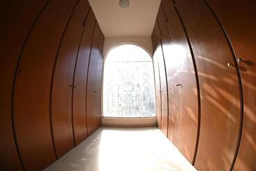 پانسیون Room In Guest Room   20 Suite For 2 People