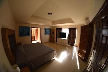 پانسیون Room In Guest Room   20 Suite For 2 People