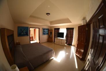 پانسیون Room In Guest Room   20 Suite For 2 People