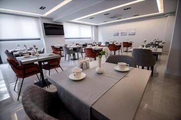 Dovv Hotel Busıness