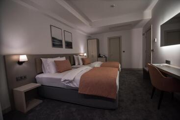Dovv Hotel Busıness