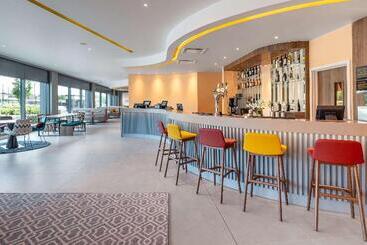 هتل Hampton By Hilton High Wycombe