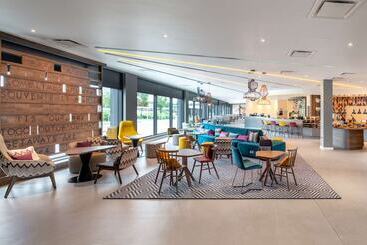 هتل Hampton By Hilton High Wycombe
