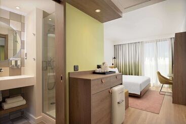 هتل Hampton By Hilton High Wycombe