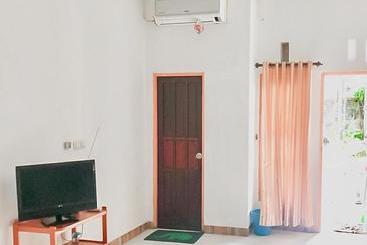 هتل Koolkost Near Universitas Muhammadiyah Palangkaraya