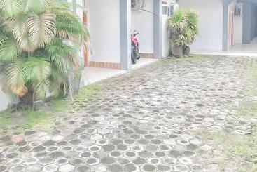 هتل Koolkost Near Universitas Muhammadiyah Palangkaraya