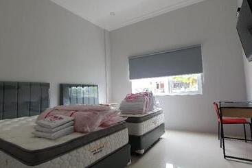 هتل Reddoorz Plus Near Siloam Hospital Balikpapan