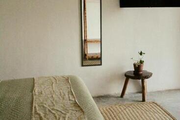 هتل Tropic Bacalar