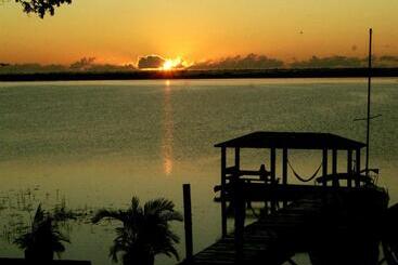 هتل Tropic Bacalar