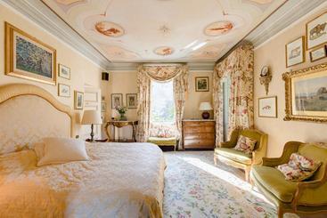 تختخواب و صبحانه Villa Nottolini