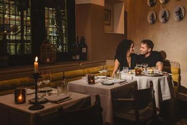 Boutique Hotel & Restaurant Frenchie