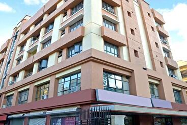 هتل Goroomgo Space Town Kolkata