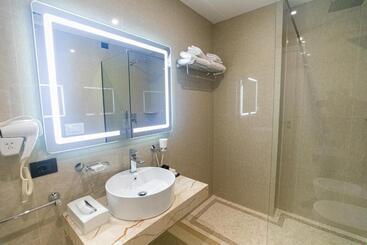 Kraal Hotel Vlore