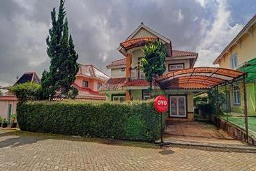 Hotel Oyo 90329 Cipendawa Md38 Homestay