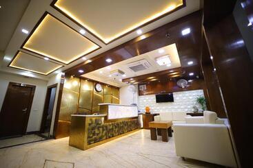 هتل Royal Phoenix
