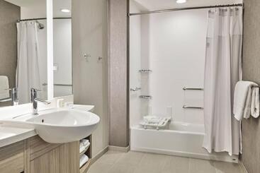 هتل Springhill Suites By Marriott Chicago Chinatown