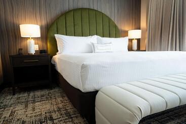 هتل Springhill Suites By Marriott Chicago Chinatown