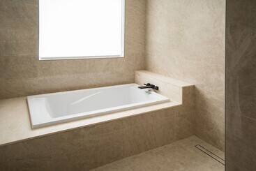 هتل Springhill Suites By Marriott Chicago Chinatown