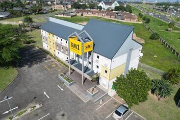 هتل Sun1 Richards Bay