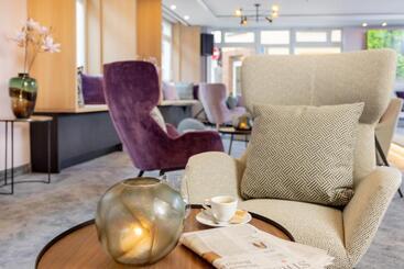 Maakt Hotel & Apartments