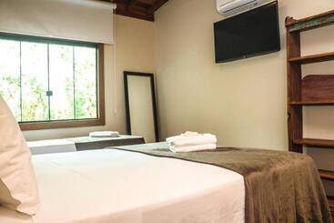 پانسیون Bossa Beach House