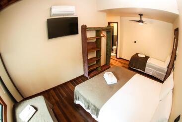 پانسیون Bossa Beach House