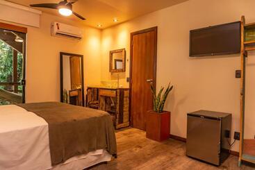 پانسیون Bossa Beach House