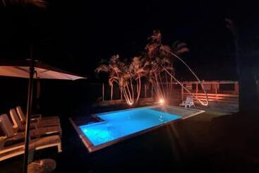 پانسیون Bossa Beach House