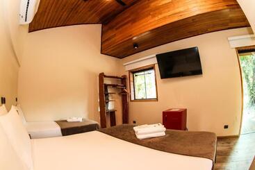 پانسیون Bossa Beach House