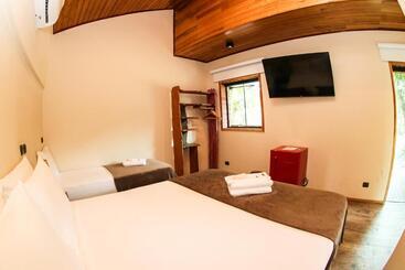 پانسیون Bossa Beach House