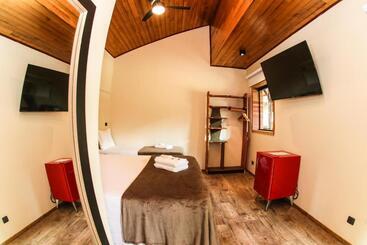 پانسیون Bossa Beach House