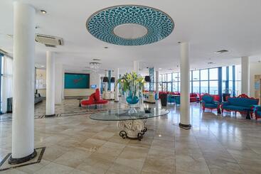 Azalia Beach Hotel Balneo & Spa