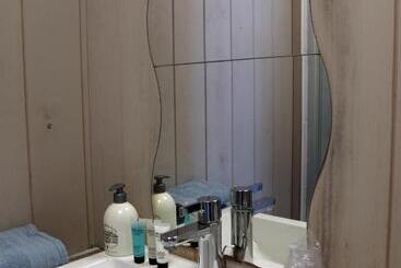 تختخواب و صبحانه A Casa Radici