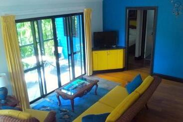 Dreamcatcher Beach Side Apartments