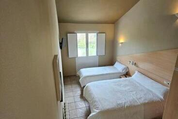 Hostal Jp Y Estudios - Sanguesa