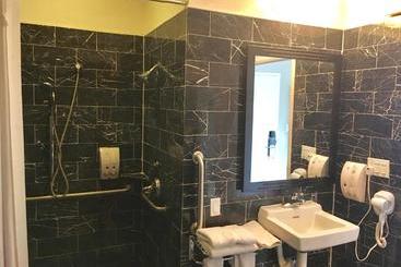 هتل Americas Best Value Inn & Suites  Soma