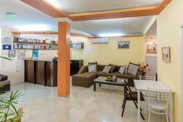 هتل Apart & Rooms Fotinov