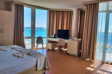 هتل Aphrodite Beach