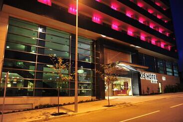 هتل Axis Porto Business & Spa