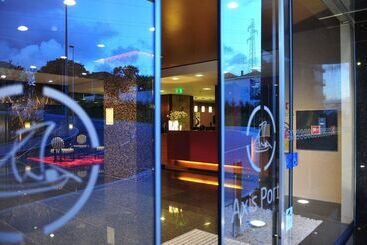 هتل Axis Porto Business & Spa