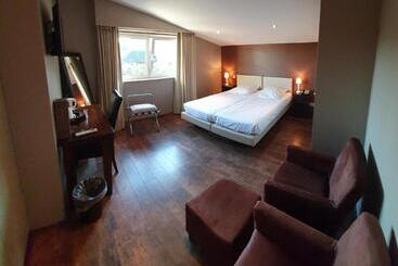 هتل B&b De Edelsteen
