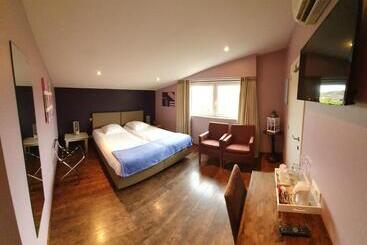 هتل B&b De Edelsteen
