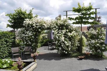 هتل B&b De Edelsteen