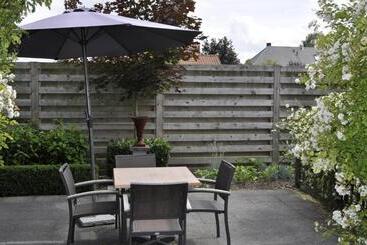 هتل B&b De Edelsteen