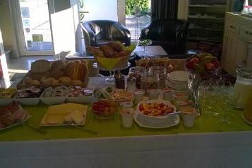 هتل B&b De Edelsteen
