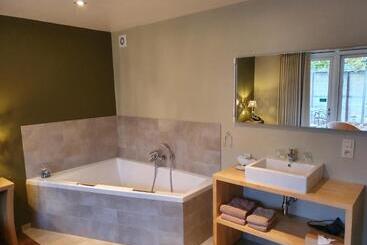 هتل B&b De Edelsteen